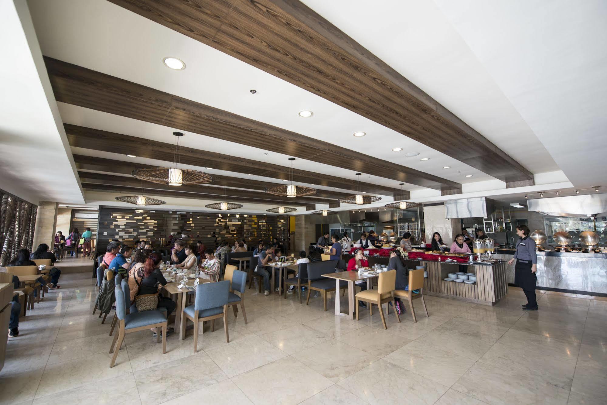 Newtown Plaza Hotel Baguio City Exterior foto