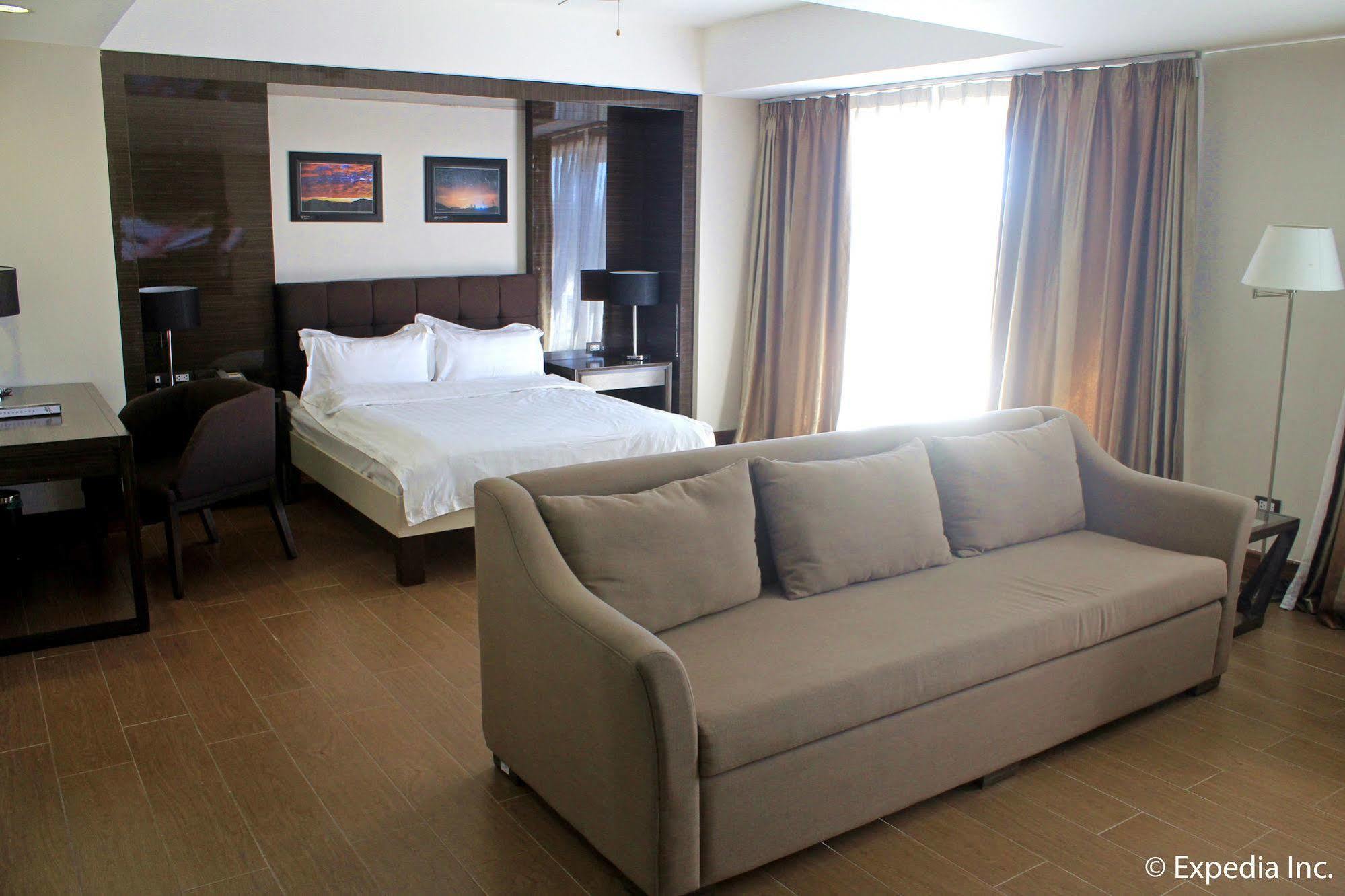 Newtown Plaza Hotel Baguio City Exterior foto