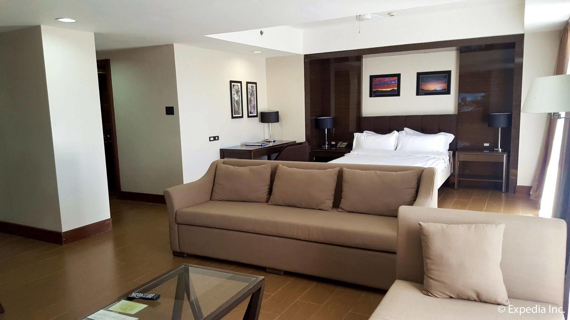 Newtown Plaza Hotel Baguio City Exterior foto